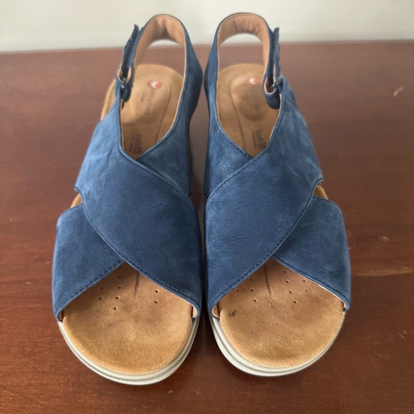 Clark’s Unstructured Leather Cross- Strap UN Karley Hail Navy Blue Nubuck 8 - Picture 2 of 7